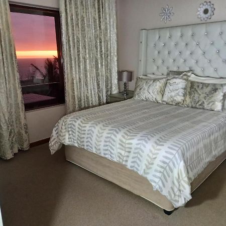Appartamento 110 Bay View Brenton-on-Sea Esterno foto