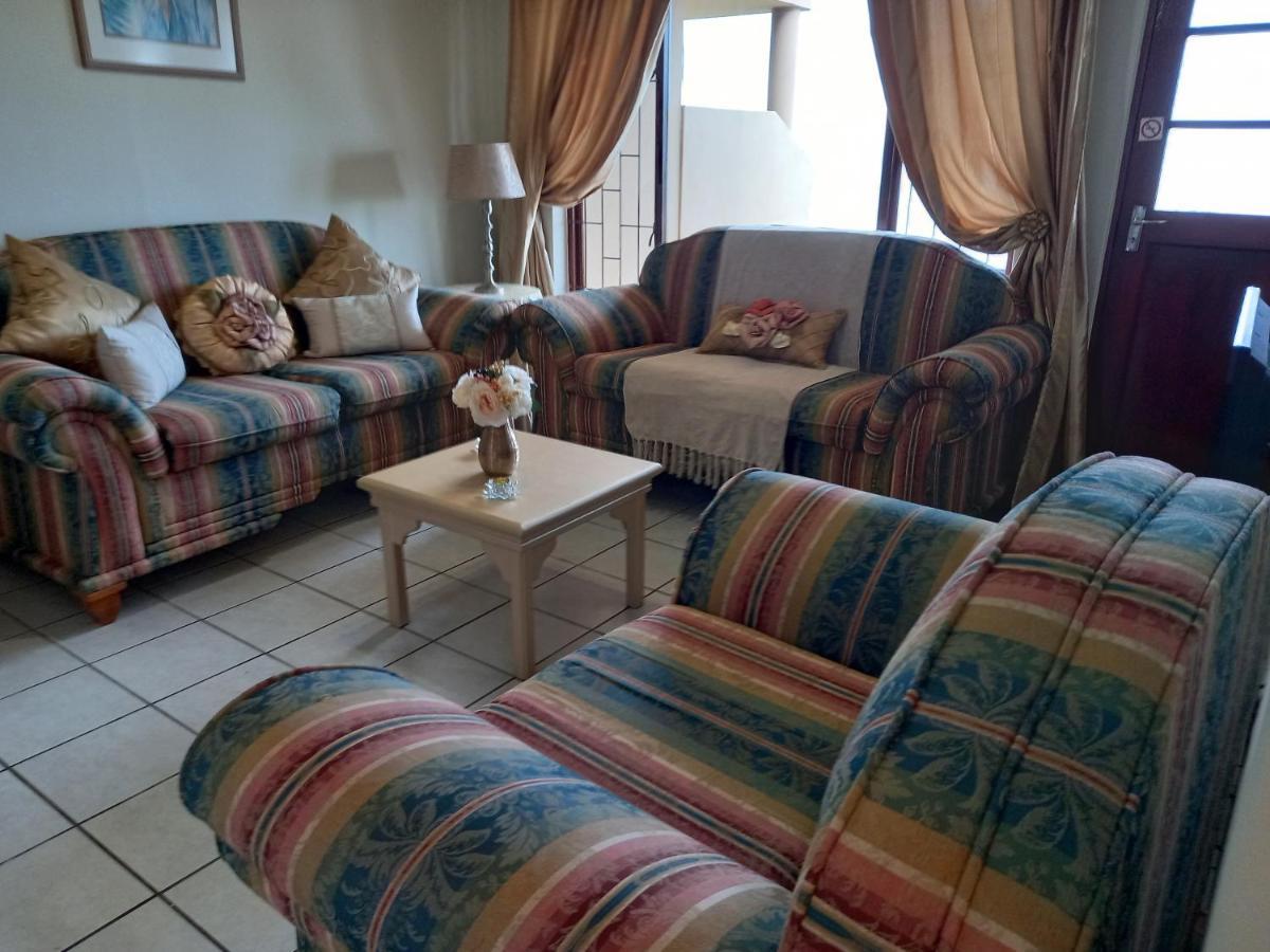 Appartamento 110 Bay View Brenton-on-Sea Esterno foto
